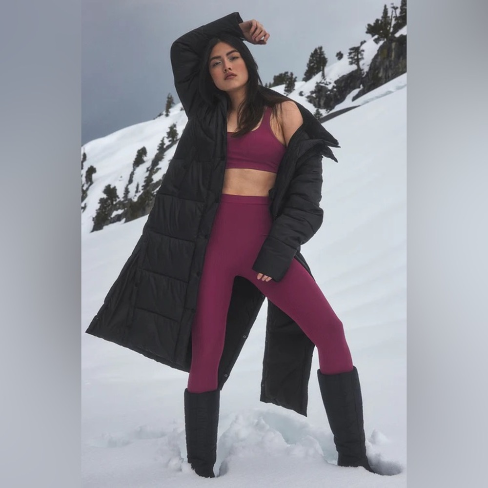 Alo Yoga | High-Waist 7/8 Run It Back Legging in Wild Berry Pink